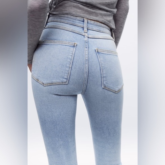 Zara Woman Slim Fit - Skinny Leg - Mid-Rise Jeans - Picture 4 of 13